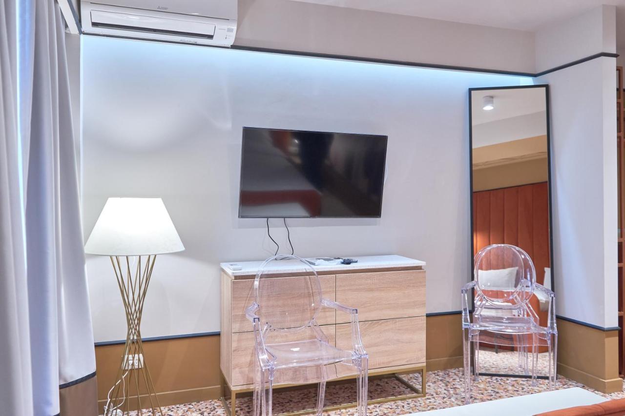 Epoca Central Boutique Craiova Ngoại thất bức ảnh